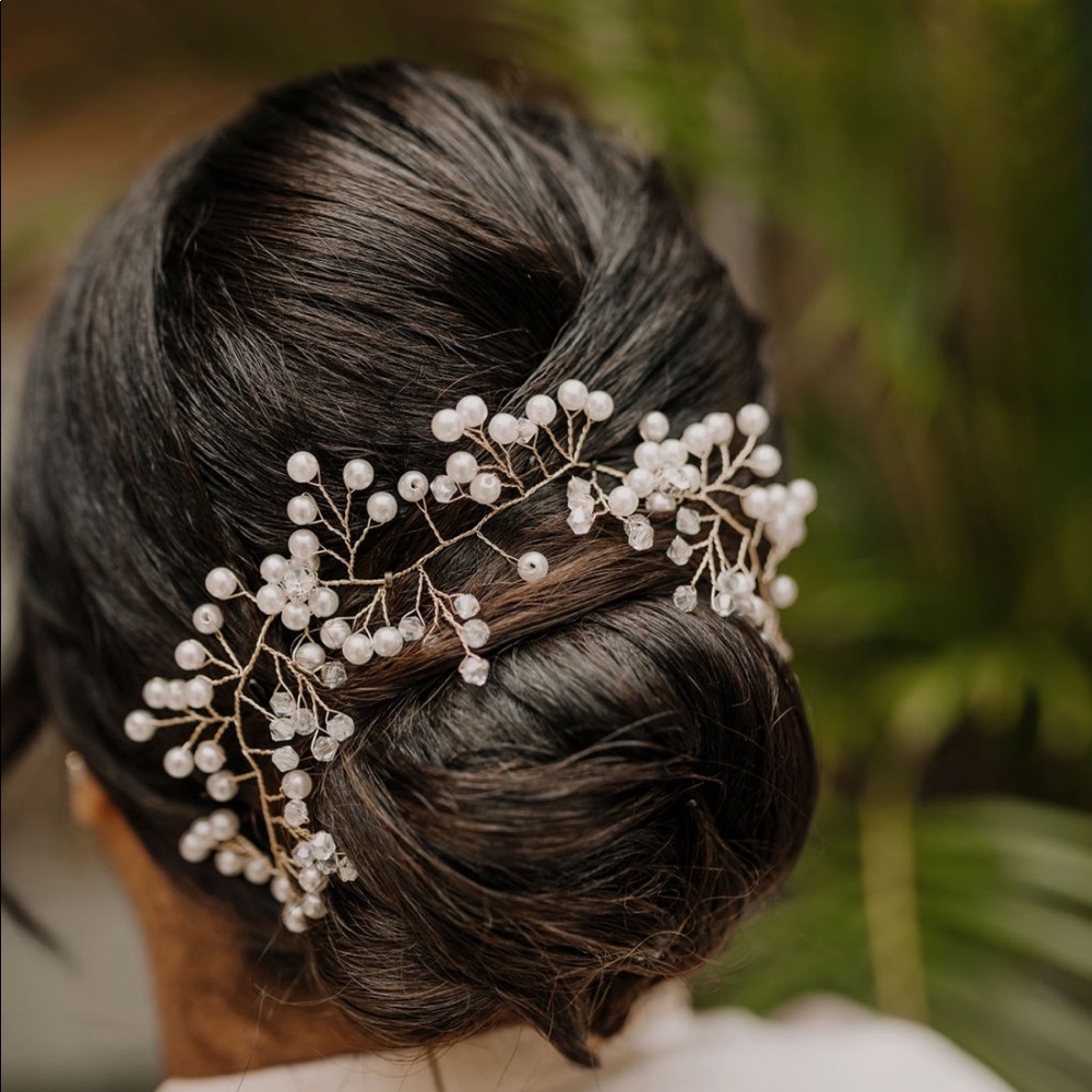 Bride headpiece